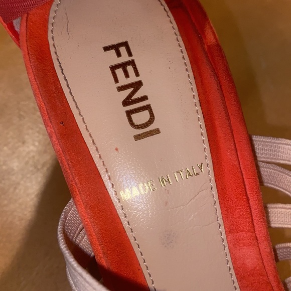 🍒 Fendi 🍒 - Picture 5 of 8